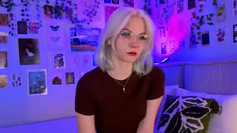 Snapshot of vanessaaustin chatting on July 2026 02:42:02 PM Vanessa online show from July 2026 02:42:02 PM