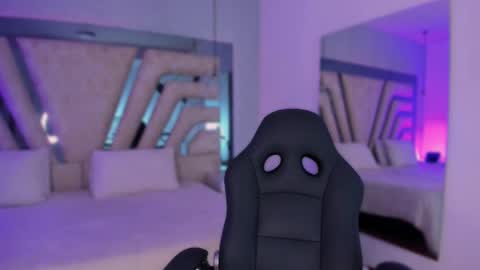 vanessaduval online show from October 2025 04:59:01 AM