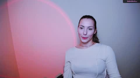 Snapshot of vanessakim_ chatting on December 2024 06:42:02 PM Vanessa online show from December 2024 06:42:02 PM