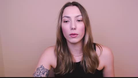 Snapshot of vanessakim_ chatting on February 2025 08:45:02 PM Vanessa online show from February 2025 08:45:02 PM