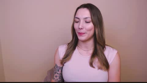 Snapshot of vanessakim_ chatting on February 2025 12:53:02 AM Vanessa online show from February 2025 12:53:02 AM