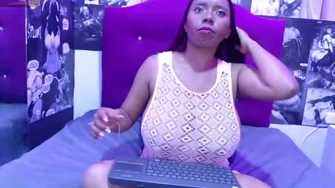 Snapshot of vanessarodriguez69 chatting on February 2026 01:01:02 AM Vanessa online show from February 2026 01:01:02 AM