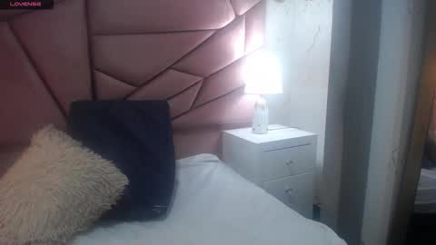 Vanessa  online show from March 2026 12:21:01 AM