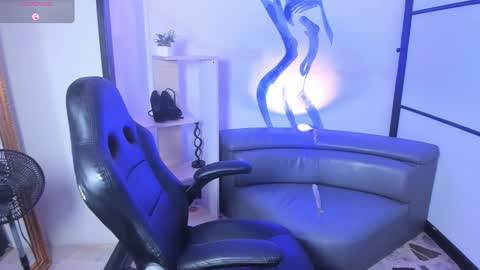 vanessascott_ online show from December 2025 06:23:01 AM