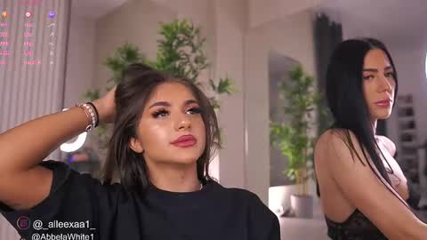 Vanessa Simon online show from February 2025 06:40:01 AM