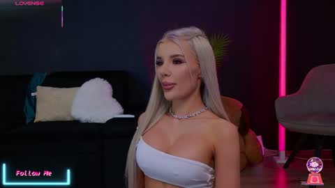 Snapshot of vanessavanne chatting on July 2026 11:56:02 AM Vanessa online show from July 2026 11:56:02 AM