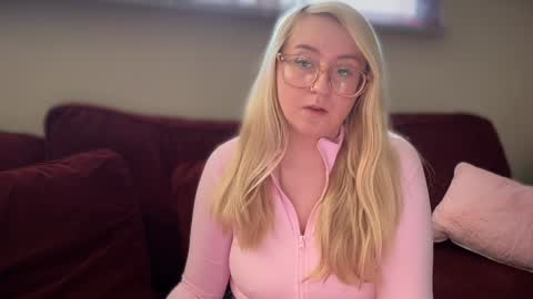 Snapshot of vanillapuddingpie chatting on February 2025 04:52:01 PM vanillapuddingpie online show from February 2025 04:52:01 PM