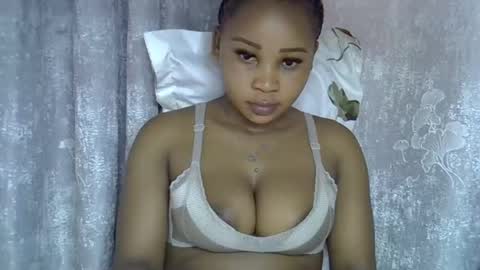 Snapshot of vanillavenus chatting on February 2026 12:45:01 PM vanillavenus online show from February 2026 12:45:01 PM