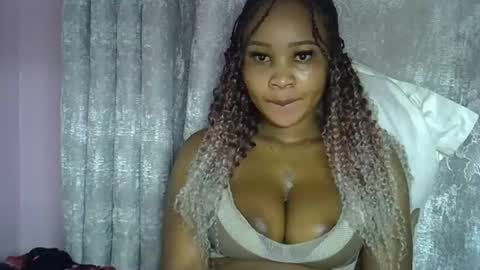 vanillavenus online show from May 2026 02:11:02 PM
