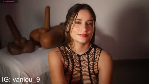 Vanilu online show from October 2025 10:42:02 PM