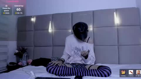 vannellope_96 online show from February 2026 09:16:01 PM