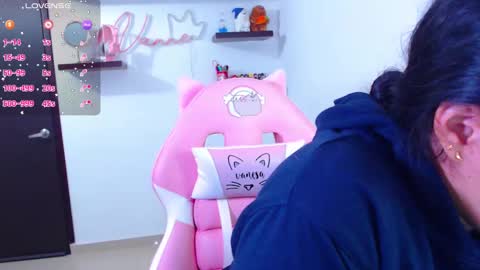 Snapshot of vannessa_shy chatting on January 2025 03:57:02 PM Vanesa online show from January 2025 03:57:02 PM