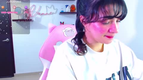 Snapshot of vannessa_shy chatting on February 2025 10:47:02 PM Vanesa online show from February 2025 10:47:02 PM