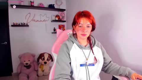 Snapshot of vannessa_shy chatting on April 2026 09:28:01 PM Vanesa online show from April 2026 09:28:01 PM