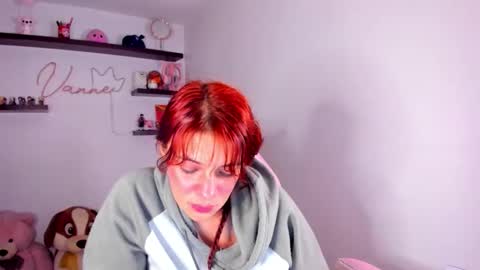 Snapshot of vannessa_shy chatting on April 2026 10:05:01 PM Vanesa online show from April 2026 10:05:01 PM