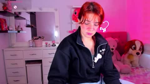 Snapshot of vannessa_shy chatting on May 2026 08:06:02 PM Vanesa online show from May 2026 08:06:02 PM