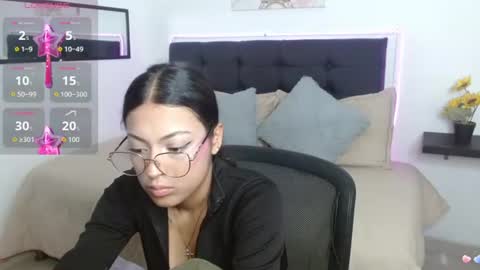 Snapshot of vannesweet_ chatting on June 2026 08:35:01 PM vane online show from June 2026 08:35:01 PM
