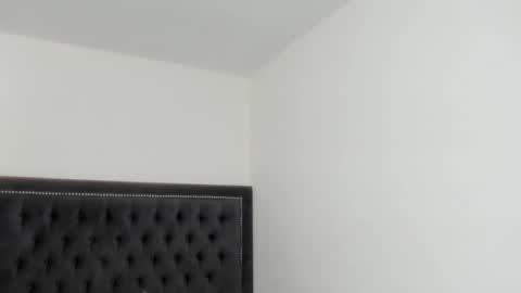 Vannesa online show from February 2025 03:25:01 AM