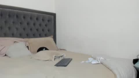 Vannesa online show from March 2025 02:17:01 AM