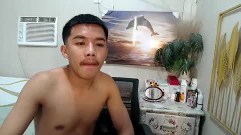 Snapshot of vanxxx2005 chatting on March 2025 01:45:02 AM vanxxx2005 online show from March 2025 01:45:02 AM