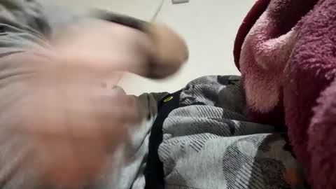 vasi311299 online show from November 2025 05:17:02 PM