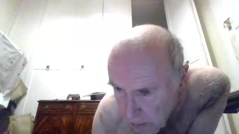 Snapshot of vaughan1010 chatting on February 2026 09:48:02 PM vaughan1010 online show from February 2026 09:48:02 PM