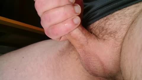 Snapshot of veepz13579 chatting on March 2025 10:09:01 AM Tom online show from March 2025 10:09:01 AM