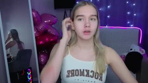 Snapshot of vel1ka chatting on February 2026 12:23:01 PM Barbara online show from February 2026 12:23:01 PM