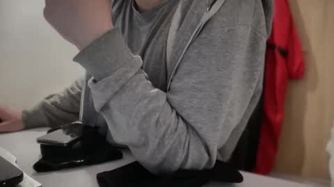 velian_hard online show from November 2025 07:36:03 PM