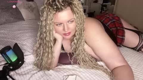 vellinka online show from September 2025 10:15:01 PM