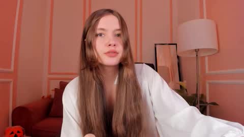 velvet_cherry online show from October 2025 04:06:02 PM