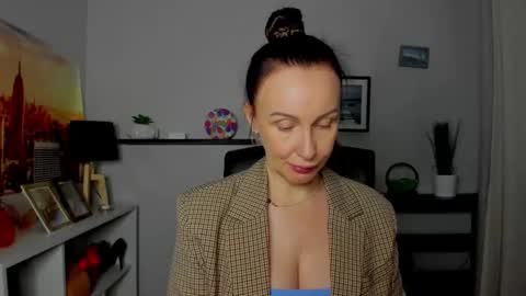 Jasmine online show from October 2025 05:40:01 AM