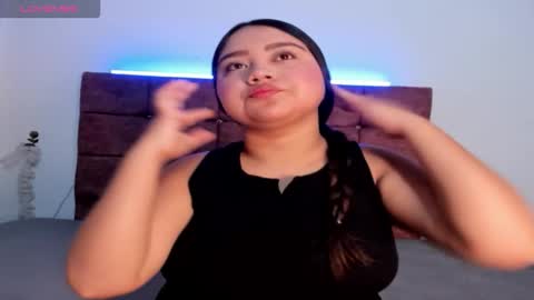 Snapshot of velvet_llove chatting on March 2026 10:31:02 AM velvet online show from March 2026 10:31:02 AM