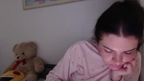 Snapshot of velvetmoon123 chatting on December 2025 09:21:02 PM velvetmoon123 online show from December 2025 09:21:02 PM