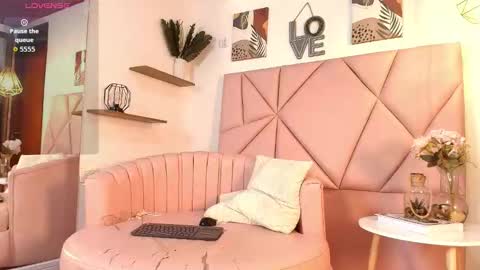 Velvet Nami online show from February 2026 12:06:01 PM