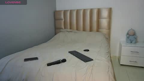 velvet online show from April 2026 10:56:02 PM