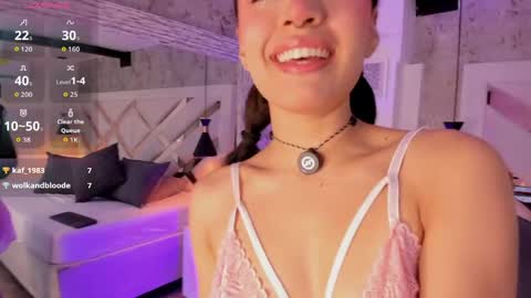 velvett_moon__ online show from May 2026 03:47:02 AM