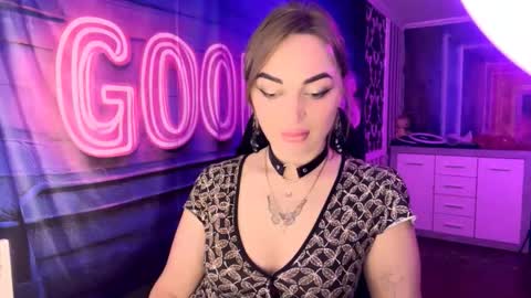 MERYEM online show from February 2026 07:10:01 PM