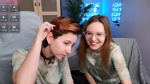 CLEOshort hair  TIna long hair  online show from December 2024 01:27:02 PM