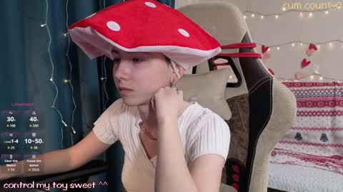 Snapshot of velvetvalkyries chatting on February 2026 01:14:02 PM CLEOshort hair TIna long hair online show from February 2026 01:14:02 PM