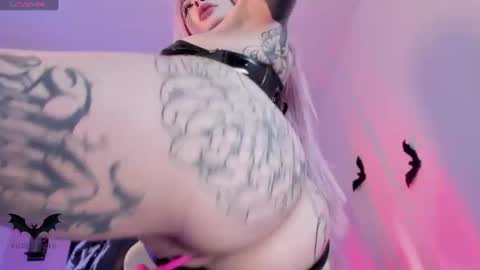 Snapshot of velvetvampire chatting on June 2026 04:21:02 AM Jess online show from June 2026 04:21:02 AM