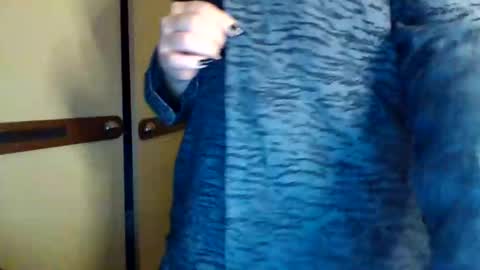 Snapshot of vendi_rassell8855 chatting on March 2026 11:01:01 PM vendi rassell8855 online show from March 2026 11:01:01 PM