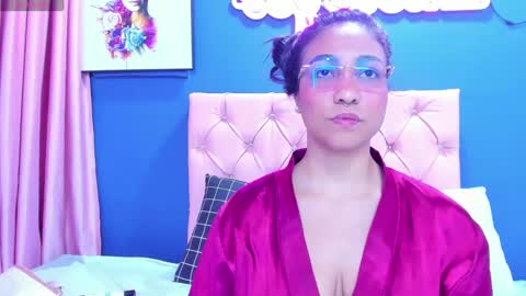 Snapshot of venus_0110 chatting on March 2025 11:37:01 PM Venus Veracruz online show from March 2025 11:37:01 PM
