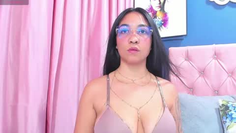 Snapshot of venus_0110 chatting on March 2025 10:02:02 PM Venus Veracruz online show from March 2025 10:02:02 PM