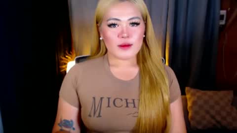Snapshot of venus_colly chatting on July 2026 02:16:01 AM I am Colly Your mystery girl online show from July 2026 02:16:01 AM