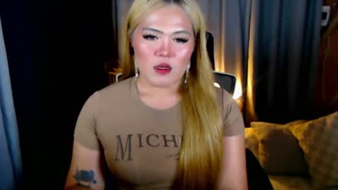 Snapshot of venus_colly chatting on July 2026 04:45:01 PM I am Colly Your mystery girl online show from July 2026 04:45:01 PM