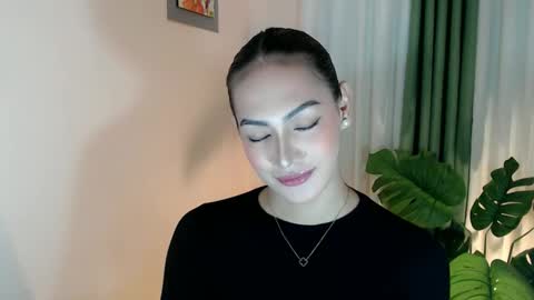 Venus Sunrise Bombshell online show from January 2026 07:30:01 PM