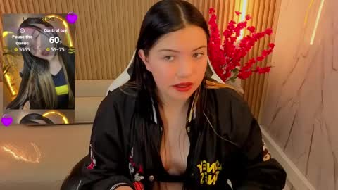 Snapshot of venus_velvet_tp chatting on April 2026 01:41:01 PM Venus online show from April 2026 01:41:01 PM