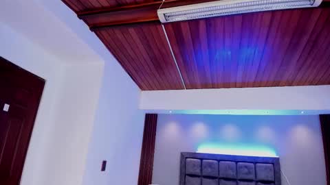 Venus Cooper Everyday From 1400 to 2200 Col Time online show from January 2026 07:29:01 PM