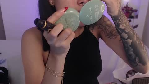 Snapshot of venusevans1 chatting on February 2025 09:15:01 PM Venus Evans online show from February 2025 09:15:01 PM